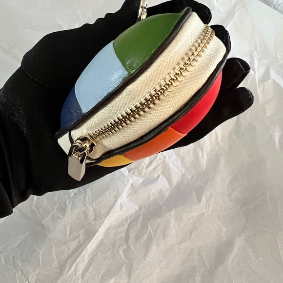 PRIDE MONTH SPECIAL 🌈 Kate Spade Coin Pouch Rainbow Heart Zip. Leather. New - Picture 6 of 6